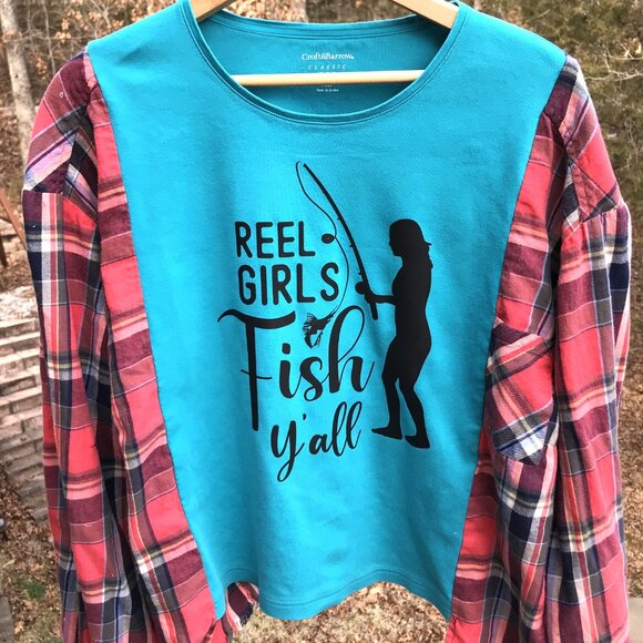 Reworked Flannel Shirt, Plus Size: Upcycled Oversized Girl Fishing T-Shirt - Picture 4 of 11